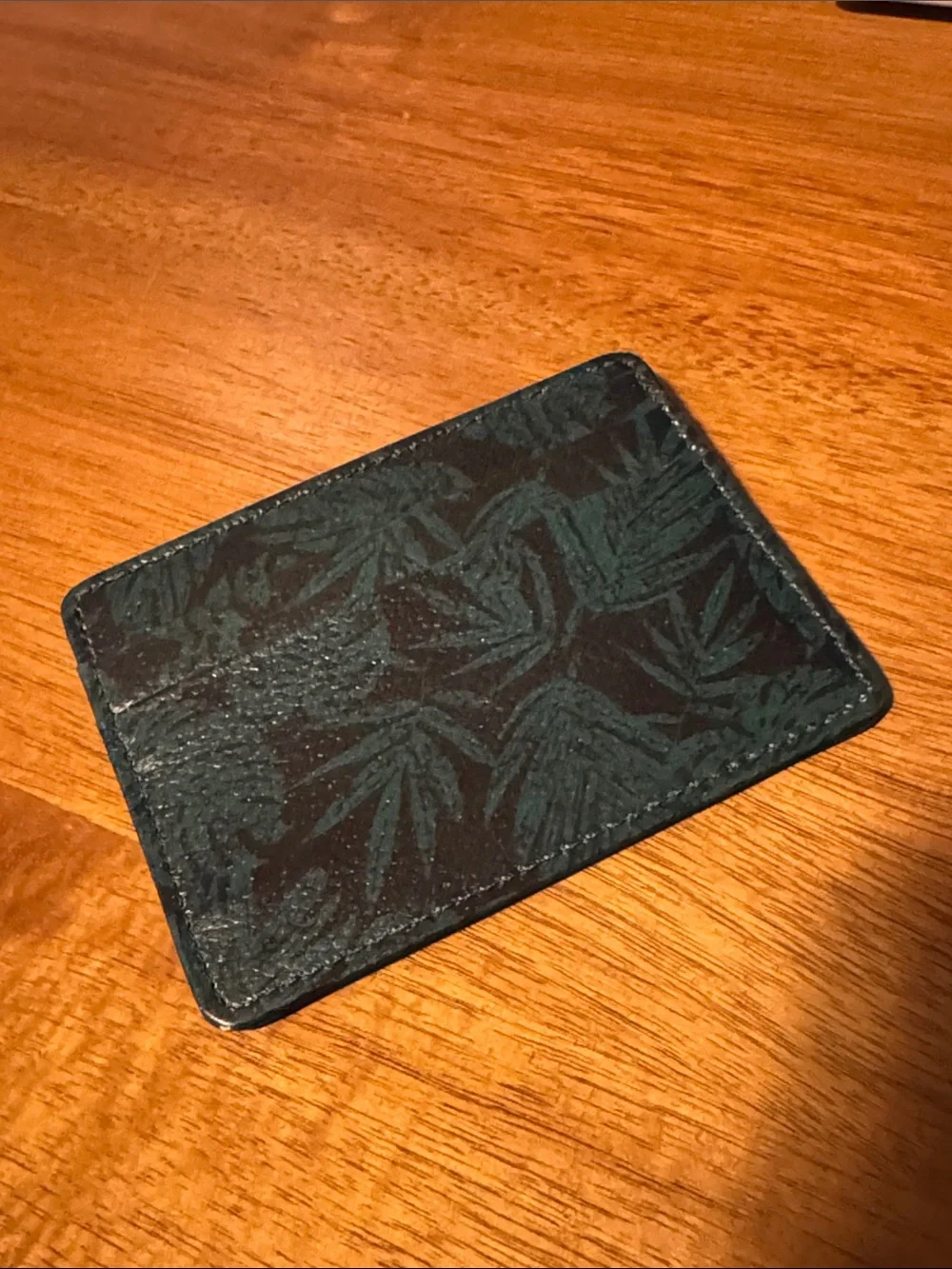 Men's Slim Card & Key Holder in Dark Green Leaf Pattern